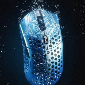 Finalmouse Starlight-12 Poseidon Wireless Mouse Medium